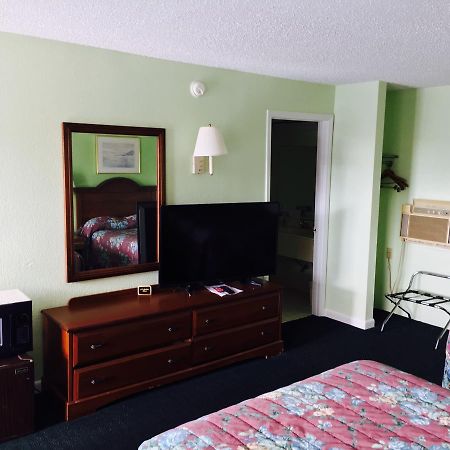 Relax Inn Folkston Екстериор снимка
