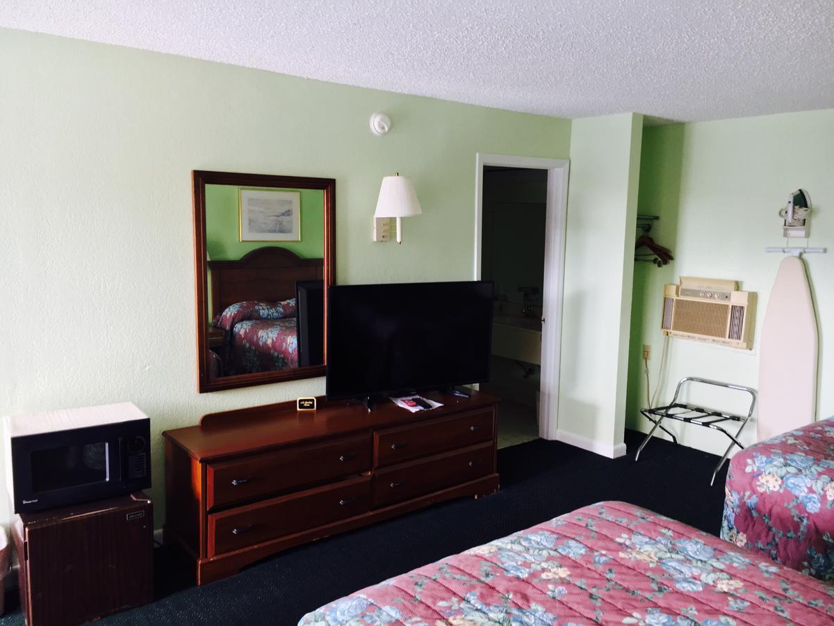 Relax Inn Folkston Екстериор снимка